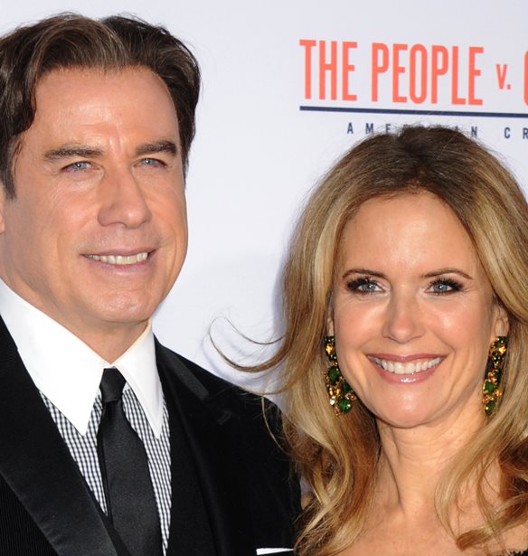 John Travolta | &#x3A4;&#x3BF; &#x3C3;&#x3C5;&#x3B3;&#x3BA;&#x3B9;&#x3BD;&#x3B7;&#x3C4;&#x3B9;&#x3BA;&#x3CC; &#x3B2;&#x3AF;&#x3BD;&#x3C4;&#x3B5;&#x3BF; &#x3B3;&#x3B9;&#x3B1; &#x3C4;&#x3B7;&#x3BD; Kelly Preston &#x3BC;&#x3B5; &#x3B1;&#x3C6;&#x3BF;&#x3C1;&#x3BC;&#x3AE; &#x3C4;&#x3B7; &#x393;&#x3B9;&#x3BF;&#x3C1;&#x3C4;&#x3AE; &#x3C4;&#x3B7;&#x3C2; &#x39C;&#x3B7;&#x3C4;&#x3AD;&#x3C1;&#x3B1;&#x3C2;