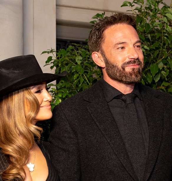 Jennifer Lopez - Ben Affleck | &#x3A0;&#x3CE;&#x3C2; &#x3C3;&#x3BA;&#x3BF;&#x3C0;&#x3B5;&#x3CD;&#x3BF;&#x3C5;&#x3BD; &#x3BD;&#x3B1; &#x3C0;&#x3B5;&#x3C1;&#x3AC;&#x3C3;&#x3BF;&#x3C5;&#x3BD; &#x3C4;&#x3B9;&#x3C2; &#x3B3;&#x3B9;&#x3BF;&#x3C1;&#x3C4;&#x3B9;&#x3BD;&#x3AD;&#x3C2; &#x3B7;&#x3BC;&#x3AD;&#x3C1;&#x3B5;&#x3C2;