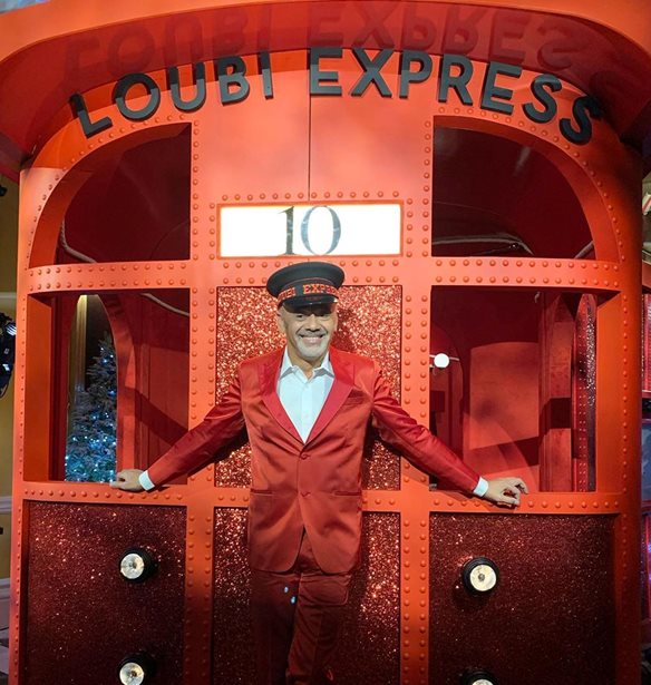 To &#x3C7;&#x3C1;&#x3B9;&#x3C3;&#x3C4;&#x3BF;&#x3C5;&#x3B3;&#x3B5;&#x3BD;&#x3BD;&#x3B9;&#x3AC;&#x3C4;&#x3B9;&#x3BA;&#x3BF; &#x3B4;&#x3AD;&#x3BD;&#x3C4;&#x3C1;&#x3BF; &#x3C4;&#x3BF;&#x3C5; Christian Louboutin &#x3B1;&#x3C0;&#x3BF;&#x3BA;&#x3B1;&#x3BB;&#x3CD;&#x3C6;&#x3B8;&#x3B7;&#x3BA;&#x3B5;