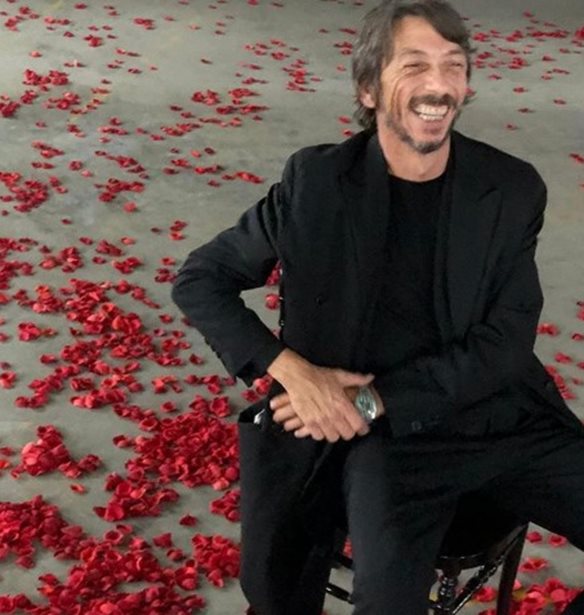 O Pierpaolo Piccioli &#x3C3;&#x3C5;&#x3BD;&#x3B5;&#x3C1;&#x3B3;&#x3AC;&#x3B6;&#x3B5;&#x3C4;&#x3B1;&#x3B9; &#x3BC;&#x3B5; &#x3C4;&#x3BF;&#x3BD; Luca Guadagnino