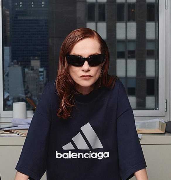 Isabelle Huppert - Bella Hadid | &#x3A0;&#x3C1;&#x3C9;&#x3C4;&#x3B1;&#x3B3;&#x3C9;&#x3BD;&#x3B9;&#x3C3;&#x3C4;&#x3BF;&#x3CD;&#x3BD; &#x3C3;&#x3C4;&#x3B7;&#x3BD; &#x3BD;&#x3AD;&#x3B1; &#x3BA;&#x3B1;&#x3BC;&#x3C0;&#x3AC;&#x3BD;&#x3B9;&#x3B1; Balenciaga x Adidas &#x3BA;&#x3B1;&#x3B9; &#x3B1;&#x3C0;&#x3BF;&#x3B3;&#x3B5;&#x3B9;&#x3CE;&#x3BD;&#x3BF;&#x3C5;&#x3BD; &#x3C4;&#x3BF; streetwear