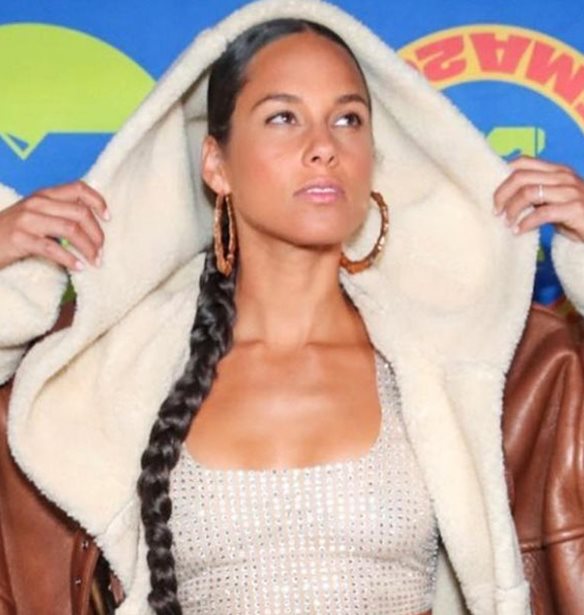 2020 MTV EMAs | &#x39F;&#x3B9; &#x3B5;&#x3BC;&#x3C6;&#x3B1;&#x3BD;&#x3AF;&#x3C3;&#x3B5;&#x3B9;&#x3C2; &#x3C4;&#x3C9;&#x3BD; celebrities