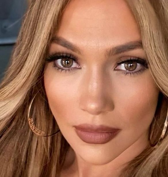 &#x3A4;&#x3BF; &#x3C7;&#x3C4;&#x3AD;&#x3BD;&#x3B9;&#x3C3;&#x3BC;&#x3B1; &#x3C4;&#x3B7;&#x3C2; Jennifer Lopez &#x3B8;&#x3B1; &#x3C3;&#x3B5; &#x3BA;&#x3AC;&#x3BD;&#x3B5;&#x3B9; &#x3BD;&#x3B1; &#x3BD;&#x3BF;&#x3C3;&#x3C4;&#x3B1;&#x3BB;&#x3B3;&#x3AE;&#x3C3;&#x3B5;&#x3B9;&#x3C2; &#x3C4;&#x3B1; &#x27;90s