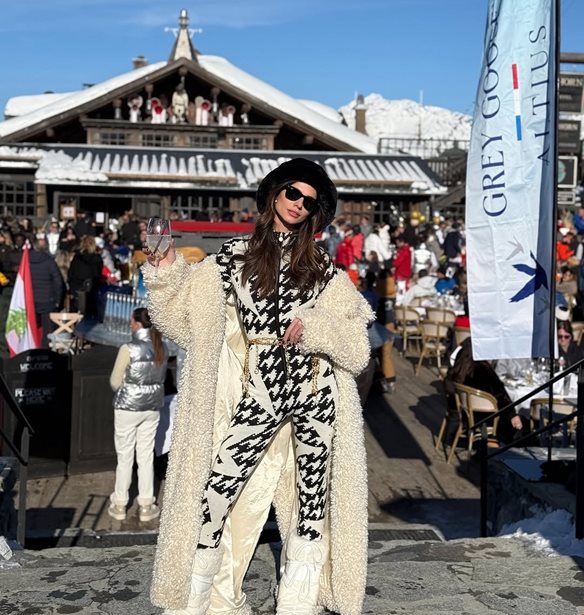 &#x397;&#x3BB;&#x3B9;&#x3AC;&#x3BD;&#x3B1; &#x3A0;&#x3B1;&#x3C0;&#x3B1;&#x3B3;&#x3B5;&#x3C9;&#x3C1;&#x3B3;&#x3AF;&#x3BF;&#x3C5; | &#x3A7;&#x3B1;&#x3BB;&#x3B1;&#x3C1;&#x3AE; &#x3BA;&#x3B1;&#x3B9; stylish &#x3C3;&#x3C4;&#x3B7; &#x3C7;&#x3B9;&#x3BF;&#x3BD;&#x3B9;&#x3C3;&#x3BC;&#x3AD;&#x3BD;&#x3B7; &#x39A;&#x3BF;&#x3C5;&#x3C1;&#x3C3;&#x3B5;&#x3B2;&#x3AD;&#x3BB; &#x3C4;&#x3C9;&#x3BD; &#x3B3;&#x3B1;&#x3BB;&#x3BB;&#x3B9;&#x3BA;&#x3CE;&#x3BD; &#x386;&#x3BB;&#x3C0;&#x3B5;&#x3C9;&#x3BD;