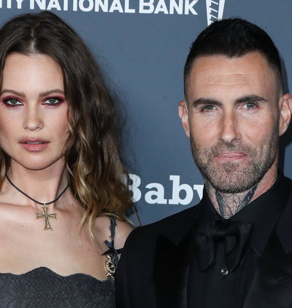 Behati Prinsloo | &#x397; &#x3C0;&#x3C1;&#x3CE;&#x3C4;&#x3B7; &#x3C6;&#x3C9;&#x3C4;&#x3BF;&#x3B3;&#x3C1;&#x3B1;&#x3C6;&#x3AF;&#x3B1; &#x3BC;&#x3B5; &#x3C4;&#x3BF;&#x3BD; Adam Levine &#x3BC;&#x3B5;&#x3C4;&#x3AC; &#x3C4;&#x3B7; &#x3B3;&#x3AD;&#x3BD;&#x3BD;&#x3B7;&#x3C3;&#x3B7; &#x3C4;&#x3BF;&#x3C5; &#x3C4;&#x3C1;&#x3AF;&#x3C4;&#x3BF;&#x3C5; &#x3C4;&#x3BF;&#x3C5;&#x3C2; &#x3C0;&#x3B1;&#x3B9;&#x3B4;&#x3B9;&#x3BF;&#x3CD;