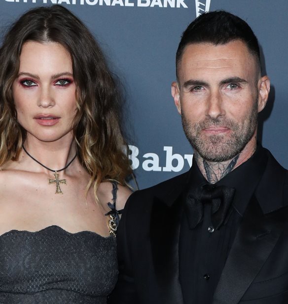 Adam Levine | &#x397; &#x3B1;&#x3C0;&#x3BF;&#x3BA;&#x3AC;&#x3BB;&#x3C5;&#x3C8;&#x3B7; &#x3C4;&#x3B7;&#x3C2; &quot;&#x3C0;&#x3B1;&#x3C1;&#x3AC;&#x3BD;&#x3BF;&#x3BC;&#x3B7;&#x3C2;&quot; &#x3C3;&#x3C7;&#x3AD;&#x3C3;&#x3B7;&#x3C2; &#x3C4;&#x3BF;&#x3C5; &#x3BC;&#x3B5; &#x3BC;&#x3BF;&#x3BD;&#x3C4;&#x3AD;&#x3BB;&#x3BF; &#x3BA;&#x3B1;&#x3B9; &#x3B7; &#x3B4;&#x3B7;&#x3BC;&#x3CC;&#x3C3;&#x3B9;&#x3B1; &#x3B1;&#x3C0;&#x3BF;&#x3BB;&#x3BF;&#x3B3;&#x3AF;&#x3B1; &#x3C3;&#x3C4;&#x3BF; Instagram