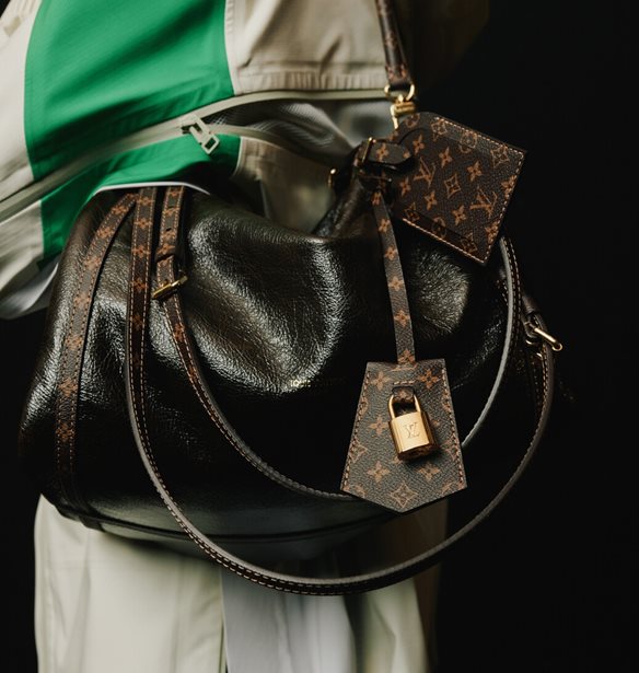 Express | &#x397; &#x3BD;&#x3AD;&#x3B1; &#x3C4;&#x3C3;&#x3AC;&#x3BD;&#x3C4;&#x3B1; &#x3C4;&#x3BF;&#x3C5; &#x3BF;&#x3AF;&#x3BA;&#x3BF;&#x3C5; Louis Vuitton &#x3C5;&#x3BC;&#x3BD;&#x3B5;&#x3AF; &#x3C4;&#x3B7;&#x3BD; &#x3C4;&#x3AD;&#x3C7;&#x3BD;&#x3B7; &#x3C4;&#x3BF;&#x3C5; &#x3C4;&#x3B1;&#x3BE;&#x3B9;&#x3B4;&#x3B9;&#x3BF;&#x3CD;