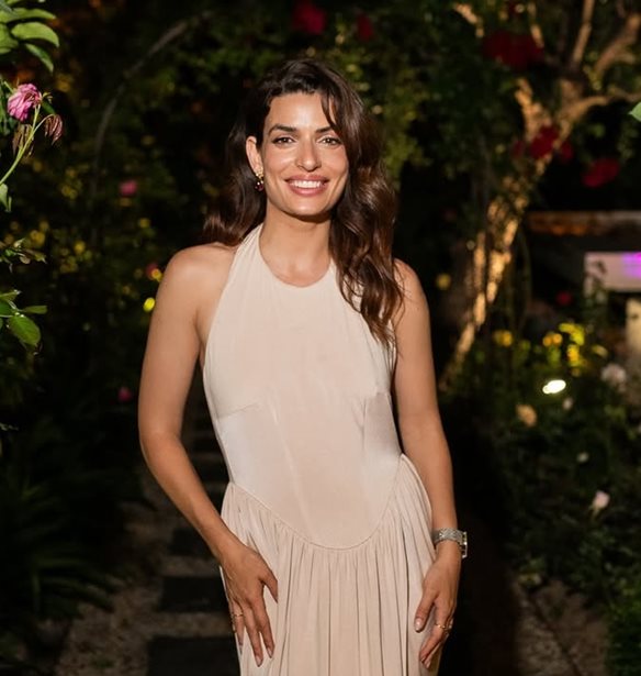 H &#x3A4;&#x3CC;&#x3BD;&#x3B9;&#x3B1; &#x3A3;&#x3C9;&#x3C4;&#x3B7;&#x3C1;&#x3BF;&#x3C0;&#x3BF;&#x3CD;&#x3BB;&#x3BF;&#x3C5; &#x3BC;&#x3B5; &#x3C4;&#x3BF; mini floral &#x3C6;&#x3CC;&#x3C1;&#x3B5;&#x3BC;&#x3B1; &#x3C0;&#x3BF;&#x3C5; &#x3B8;&#x3B1; &#x3C3;&#x3B5; &#x3B2;&#x3AC;&#x3BB;&#x3B5;&#x3B9; &#x3C3;&#x3B5; vacation mood