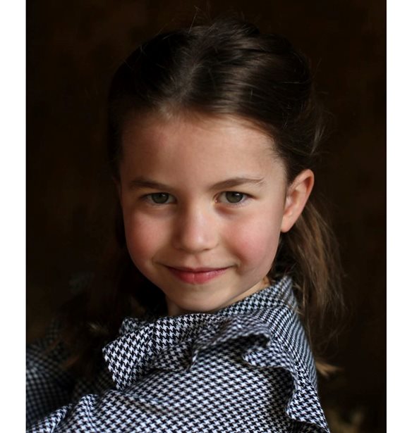 &#x3A0;&#x3C1;&#x3B9;&#x3B3;&#x3BA;&#x3AF;&#x3C0;&#x3B9;&#x3C3;&#x3C3;&#x3B1; Charlotte: &#x39F;&#x3B9; &#x3BD;&#x3AD;&#x3B5;&#x3C2; &#x3C6;&#x3C9;&#x3C4;&#x3BF;&#x3B3;&#x3C1;&#x3B1;&#x3C6;&#x3AF;&#x3B5;&#x3C2; &#x3B3;&#x3B9;&#x3B1; &#x3C4;&#x3B1; &#x3B3;&#x3B5;&#x3BD;&#x3AD;&#x3B8;&#x3BB;&#x3B9;&#x3AC; &#x3C4;&#x3B7;&#x3C2;