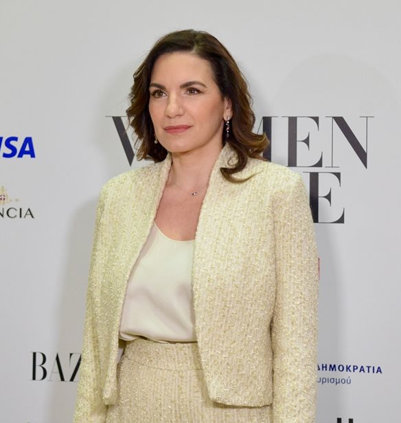 &#x397; &#x38C;&#x3BB;&#x3B3;&#x3B1; &#x39A;&#x3B5;&#x3C6;&#x3B1;&#x3BB;&#x3BF;&#x3B3;&#x3B9;&#x3AC;&#x3BD;&#x3BD;&#x3B7; &#x3BC;&#x3B5; tweed &#x3BA;&#x3BF;&#x3C3;&#x3C4;&#x3BF;&#x3CD;&#x3BC;&#x3B9; &#x3C3;&#x3C4;&#x3B7;&#x3BD; &#x3B7;&#x3BC;&#x3B5;&#x3C1;&#x3AF;&#x3B4;&#x3B1; &quot;Women Who Dare&quot;