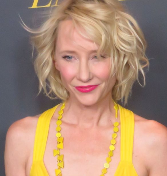Anne Heche | &#x395;&#x3B3;&#x3BA;&#x3B5;&#x3C6;&#x3B1;&#x3BB;&#x3B9;&#x3BA;&#x3AC; &#x3BD;&#x3B5;&#x3BA;&#x3C1;&#x3AE; &#x3BC;&#x3B5;&#x3C4;&#x3AC; &#x3C4;&#x3BF; &#x3C4;&#x3C1;&#x3BF;&#x3C7;&#x3B1;&#x3AF;&#x3BF;- &#x394;&#x3B5;&#x3BD; &#x3B1;&#x3BD;&#x3B1;&#x3BC;&#x3AD;&#x3BD;&#x3B5;&#x3C4;&#x3B1;&#x3B9; &#x3BD;&#x3B1; &#x3C4;&#x3B1; &#x3BA;&#x3B1;&#x3C4;&#x3B1;&#x3C6;&#x3AD;&#x3C1;&#x3B5;&#x3B9;