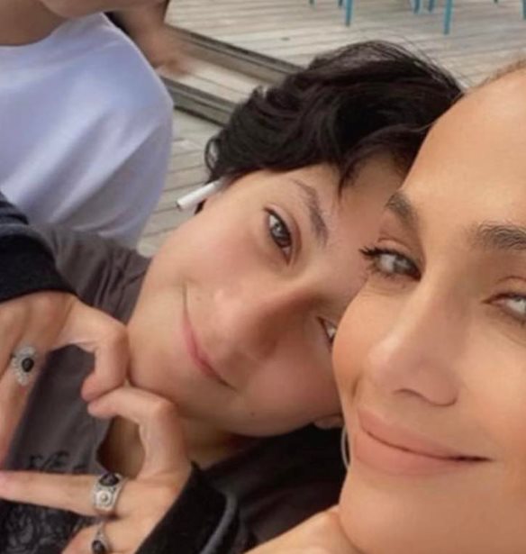 &quot;&#x39C;&#x3BF;&#x3C5; &#x3B4;&#x3B9;&#x3B4;&#x3AC;&#x3BE;&#x3B1;&#x3C4;&#x3B5; &#x3C4;&#x3BF; &#x3C0;&#x3C1;&#x3B1;&#x3B3;&#x3BC;&#x3B1;&#x3C4;&#x3B9;&#x3BA;&#x3CC; &#x3BD;&#x3CC;&#x3B7;&#x3BC;&#x3B1; &#x3C4;&#x3B7;&#x3C2; &#x3B6;&#x3C9;&#x3AE;&#x3C2;&quot; | &#x3A4;&#x3BF; &#x3C3;&#x3C5;&#x3B3;&#x3BA;&#x3B9;&#x3BD;&#x3B7;&#x3C4;&#x3B9;&#x3BA;&#x3CC; &#x3B2;&#x3AF;&#x3BD;&#x3C4;&#x3B5;&#x3BF; &#x3C4;&#x3B7;&#x3C2; Jennifer Lopez &#x3B3;&#x3B9;&#x3B1; &#x3C4;&#x3B1; &#x3C0;&#x3B1;&#x3B9;&#x3B4;&#x3B9;&#x3AC; &#x3C4;&#x3B7;&#x3C2;