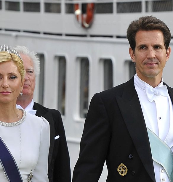 &#x397; &#x3C3;&#x3C5;&#x3BB;&#x3BB;&#x3BF;&#x3B3;&#x3AE; &#x3BC;&#x3B5; &#x3C4;&#x3B9;&#x3C2; &#x3B5;&#x3BD;&#x3C4;&#x3C5;&#x3C0;&#x3C9;&#x3C3;&#x3B9;&#x3B1;&#x3BA;&#x3AD;&#x3C2; &#x3C4;&#x3B9;&#x3AC;&#x3C1;&#x3B5;&#x3C2; &#x3C4;&#x3B7;&#x3C2; Marie-Chantal &#x3BA;&#x3B1;&#x3B9; &#x3C4;&#x3B7;&#x3C2; &#x3C5;&#x3C0;&#x3CC;&#x3BB;&#x3BF;&#x3B9;&#x3C0;&#x3B7;&#x3C2; &#x3BF;&#x3B9;&#x3BA;&#x3BF;&#x3B3;&#x3AD;&#x3BD;&#x3B5;&#x3B9;&#x3B1;&#x3C2; &#x393;&#x3BB;&#x3CD;&#x3BE;&#x3BC;&#x3C0;&#x3BF;&#x3C5;&#x3C1;&#x3B3;&#x3BA;