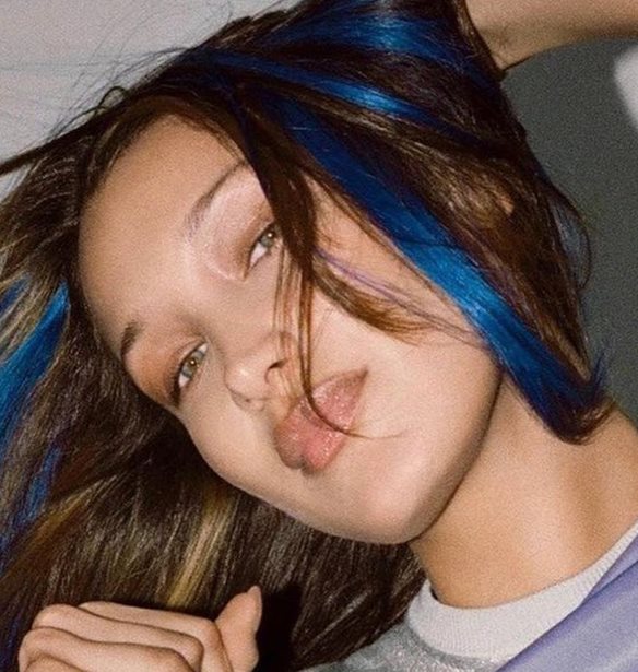 &#x39D;&#x3AD;&#x3B1; &#x3BC;&#x3AD;&#x3C1;&#x3B1;, &#x3BD;&#x3AD;&#x3B1; &#x3BC;&#x3B1;&#x3BB;&#x3BB;&#x3B9;&#x3AC; | &#x39A;&#x3BF;&#x3BA;&#x3BA;&#x3B9;&#x3BD;&#x3BF;&#x3BC;&#x3AC;&#x3BB;&#x3BB;&#x3B1; &#x3B7; Bella Hadid