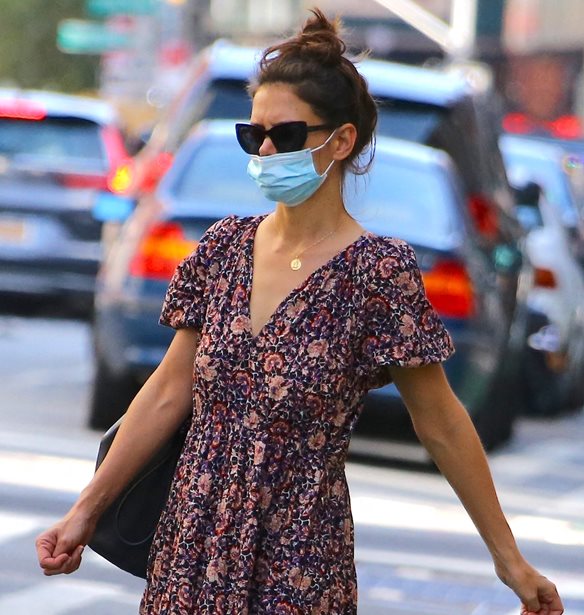 Η Katie Holmes κράτησε την πιο chic τσάντα