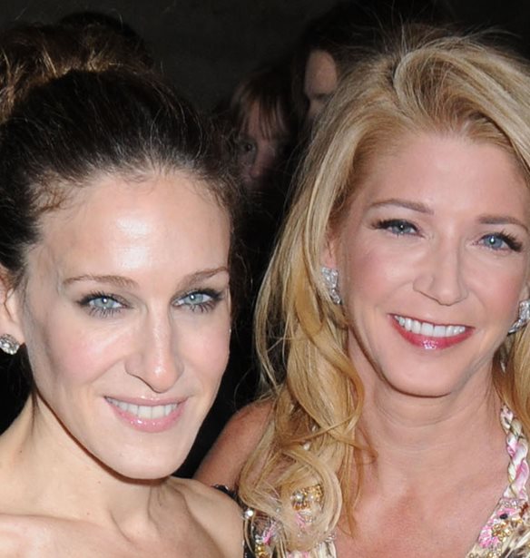 Candace Bushnell | &#x397; &#x3B1;&#x3BB;&#x3B7;&#x3B8;&#x3B9;&#x3BD;&#x3AE; &quot;Carrie Bradshaw&quot; &#x3BC;&#x3B9;&#x3BB;&#x3AC;&#x3B5;&#x3B9; &#x3B3;&#x3B9;&#x3B1; &#x3C4;&#x3B9;&#x3C2; &#x3C3;&#x3C7;&#x3AD;&#x3C3;&#x3B5;&#x3B9;&#x3C2; &#x3BA;&#x3B1;&#x3B9; &#x3C4;&#x3B7; &#x3B6;&#x3C9;&#x3AE; &#x3C4;&#x3B7;&#x3C2; &#x3C3;&#x3C4;&#x3B1; 60