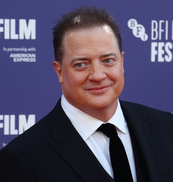 &quot;&#x39C;&#x3BF;&#x3C5; &#x3C0;&#x3AE;&#x3C1;&#x3B5; 32 &#x3C7;&#x3C1;&#x3CC;&#x3BD;&#x3B9;&#x3B1; &#x3BD;&#x3B1; &#x3C6;&#x3C4;&#x3AC;&#x3C3;&#x3C9; &#x3B5;&#x3B4;&#x3CE;&quot; | &#x397; &#x3C3;&#x3C5;&#x3B3;&#x3BA;&#x3B9;&#x3BD;&#x3B7;&#x3C4;&#x3B9;&#x3BA;&#x3AE; &#x3BF;&#x3BC;&#x3B9;&#x3BB;&#x3AF;&#x3B1; &#x3C4;&#x3BF;&#x3C5; Brendan Fraser &#x3C3;&#x3C4;&#x3B1; Critics Choice