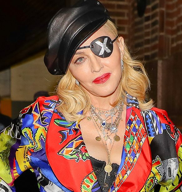 Madonna | &#x3A4;&#x3BF; &#x3BC;&#x3AE;&#x3BD;&#x3C5;&#x3BC;&#x3B1; &#x3C0;&#x3AF;&#x3C3;&#x3C9; &#x3B1;&#x3C0;&#x3CC; &#x3C4;&#x3BF; &#x3BD;&#x3AD;&#x3BF; &#x3C4;&#x3B1;&#x3C4;&#x3BF;&#x3C5;&#x3AC;&#x3B6; &#x3C4;&#x3B7;&#x3C2; &#x3C0;&#x3BF;&#x3C5; &#x3B1;&#x3C0;&#x3B1;&#x3C3;&#x3C7;&#x3CC;&#x3BB;&#x3B7;&#x3C3;&#x3B5; &#x3C4;&#x3BF;&#x3C5;&#x3C2; fans &#x3C4;&#x3B7;&#x3C2;