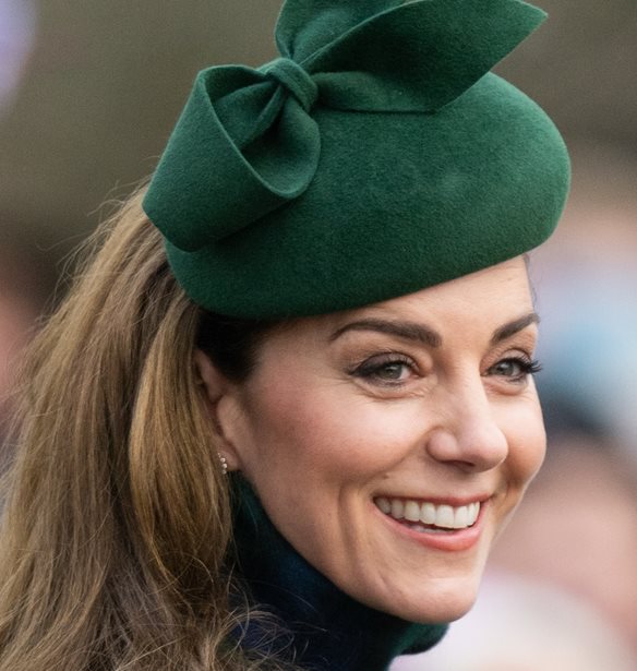 Kate Middleton | &#x39F; &#x3BC;&#x3B5;&#x3B3;&#x3B1;&#x3BB;&#x3CD;&#x3C4;&#x3B5;&#x3C1;&#x3BF;&#x3C2; &#x3C6;&#x3CC;&#x3B2;&#x3BF;&#x3C2; &#x3C4;&#x3B7;&#x3C2; &#x3B3;&#x3B9;&#x3B1; &#x3CC;&#x3C4;&#x3B1;&#x3BD; &#x3B3;&#x3AF;&#x3BD;&#x3B5;&#x3B9; &#x3B2;&#x3B1;&#x3C3;&#x3AF;&#x3BB;&#x3B9;&#x3C3;&#x3C3;&#x3B1;