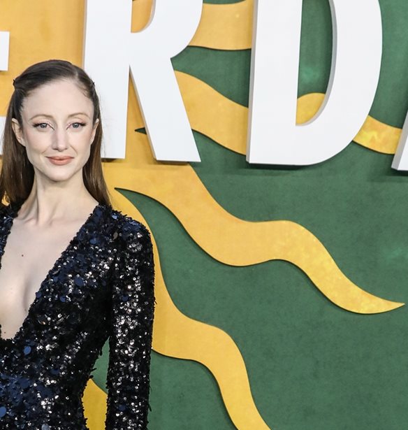 Andrea Riseborough | &#x3A0;&#x3BF;&#x3B9;&#x3B1; &#x3B5;&#x3AF;&#x3BD;&#x3B1;&#x3B9; &#x3B7; &#x3B7;&#x3B8;&#x3BF;&#x3C0;&#x3BF;&#x3B9;&#x3CC;&#x3C2; &#x3C0;&#x3BF;&#x3C5; &#x3BA;&#x3B9;&#x3BD;&#x3B4;&#x3C5;&#x3BD;&#x3B5;&#x3CD;&#x3B5;&#x3B9; &#x3BD;&#x3B1; &#x3C7;&#x3AC;&#x3C3;&#x3B5;&#x3B9; &#x3C4;&#x3B7;&#x3BD; &#x3C5;&#x3C0;&#x3BF;&#x3C8;&#x3B7;&#x3C6;&#x3B9;&#x3CC;&#x3C4;&#x3B7;&#x3C4;&#x3AC; &#x3C4;&#x3B7;&#x3C2; &#x3B3;&#x3B9;&#x3B1; &#x38C;&#x3C3;&#x3BA;&#x3B1;&#x3C1;