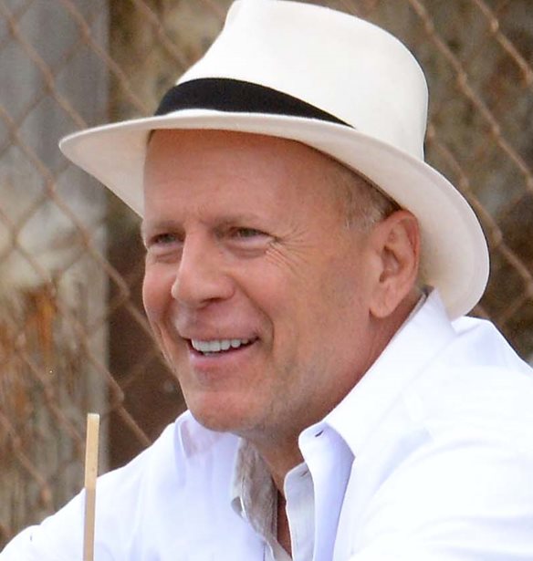 Bruce Willis | &#x39F;&#x3B9; &#x3BD;&#x3AD;&#x3B5;&#x3C2; &#x3B1;&#x3C3;&#x3C4;&#x3B5;&#x3AF;&#x3B5;&#x3C2; &#x3C6;&#x3C9;&#x3C4;&#x3BF;&#x3B3;&#x3C1;&#x3B1;&#x3C6;&#x3AF;&#x3B5;&#x3C2; &#x3BC;&#x3B5; &#x3C4;&#x3B7;&#x3BD; &#x3BA;&#x3CC;&#x3C1;&#x3B7; &#x3C4;&#x3BF;&#x3C5;, Tallulah, &#x3CD;&#x3C3;&#x3C4;&#x3B5;&#x3C1;&#x3B1; &#x3B1;&#x3C0;&#x3CC; &#x3C4;&#x3B7;&#x3BD; &#x3B1;&#x3BB;&#x3BB;&#x3B1;&#x3B3;&#x3AE; &#x3C4;&#x3B7;&#x3C2; &#x3B4;&#x3B9;&#x3B1;&#x3B8;&#x3AE;&#x3BA;&#x3B7;&#x3C2; &#x3C4;&#x3BF;&#x3C5;