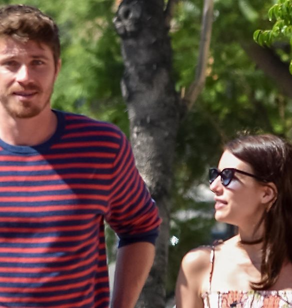 Garrett Hedlund | &#x3A3;&#x3C5;&#x3BD;&#x3B5;&#x3BB;&#x3AE;&#x3C6;&#x3B8;&#x3B7; &#x3BB;&#x3AF;&#x3B3;&#x3BF; &#x3BC;&#x3B5;&#x3C4;&#x3AC; &#x3C4;&#x3B7;&#x3BD; &#x3B1;&#x3BD;&#x3B1;&#x3BA;&#x3BF;&#x3AF;&#x3BD;&#x3C9;&#x3C3;&#x3B7; &#x3C4;&#x3BF;&#x3C5; &#x3C7;&#x3C9;&#x3C1;&#x3B9;&#x3C3;&#x3BC;&#x3BF;&#x3CD; &#x3C4;&#x3BF;&#x3C5; &#x3B1;&#x3C0;&#x3CC; &#x3C4;&#x3B7;&#x3BD; Emma Roberts