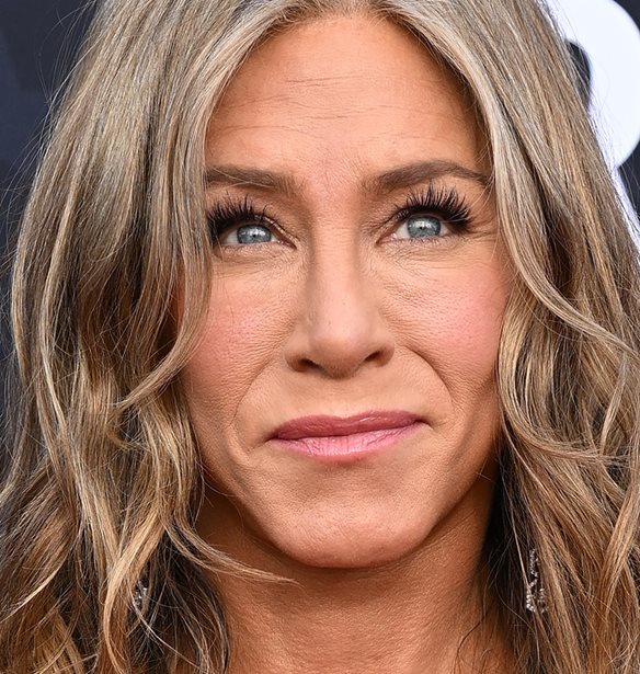 Jennifer Aniston | &#x3A4;&#x3BF; &#x3BC;&#x3BF;&#x3BD;&#x3B1;&#x3B4;&#x3B9;&#x3BA;&#x3CC; &quot;&#x3A6;&#x3B9;&#x3BB;&#x3B1;&#x3C1;&#x3AC;&#x3BA;&#x3B9;&quot; &#x3C0;&#x3BF;&#x3C5; &#x3C4;&#x3B7;&#x3C2; &#x3B5;&#x3C5;&#x3C7;&#x3AE;&#x3B8;&#x3B7;&#x3BA;&#x3B5; &#x3C3;&#x3C4;&#x3BF; Instagram &#x3B3;&#x3B9;&#x3B1; &#x3C4;&#x3B1; &#x3B3;&#x3B5;&#x3BD;&#x3AD;&#x3B8;&#x3BB;&#x3B9;&#x3AC; &#x3C4;&#x3B7;&#x3C2;