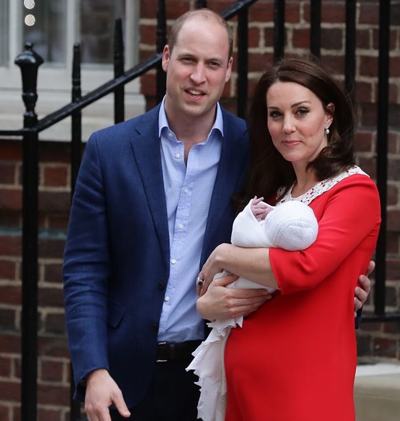Kate Middleton- &#x3A0;&#x3C1;&#x3AF;&#x3B3;&#x3BA;&#x3B9;&#x3C0;&#x3B1;&#x3C2; William: &#x393;&#x3B9;&#x3B1;&#x3C4;&#x3AF; &#x3B4;&#x3B5;&#x3BD; &#x3AD;&#x3C7;&#x3BF;&#x3C5;&#x3BD; &#x3B1;&#x3BA;&#x3CC;&#x3BC;&#x3B7; &#x3B1;&#x3BD;&#x3B1;&#x3BA;&#x3BF;&#x3B9;&#x3BD;&#x3CE;&#x3C3;&#x3B5;&#x3B9; &#x3C4;&#x3BF; &#x3CC;&#x3BD;&#x3BF;&#x3BC;&#x3B1; &#x3C4;&#x3BF;&#x3C5; &#x3BC;&#x3C9;&#x3C1;&#x3BF;&#x3CD;;