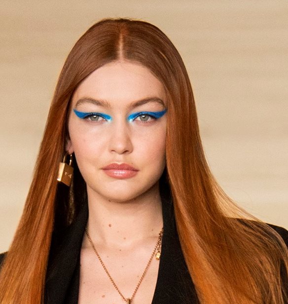 Gigi Hadid | 7 &#x3C0;&#x3C1;&#x3AC;&#x3B3;&#x3BC;&#x3B1;&#x3C4;&#x3B1; &#x3C0;&#x3BF;&#x3C5; &#x3B4;&#x3B5; &#x3B3;&#x3BD;&#x3C9;&#x3C1;&#x3AF;&#x3B6;&#x3B1;&#x3BC;&#x3B5; &#x3B3;&#x3B9;&#x3B1; &#x3C4;&#x3BF; &#x3B4;&#x3B9;&#x3AC;&#x3C3;&#x3B7;&#x3BC;&#x3BF; &#x3BC;&#x3BF;&#x3BD;&#x3C4;&#x3AD;&#x3BB;&#x3BF;