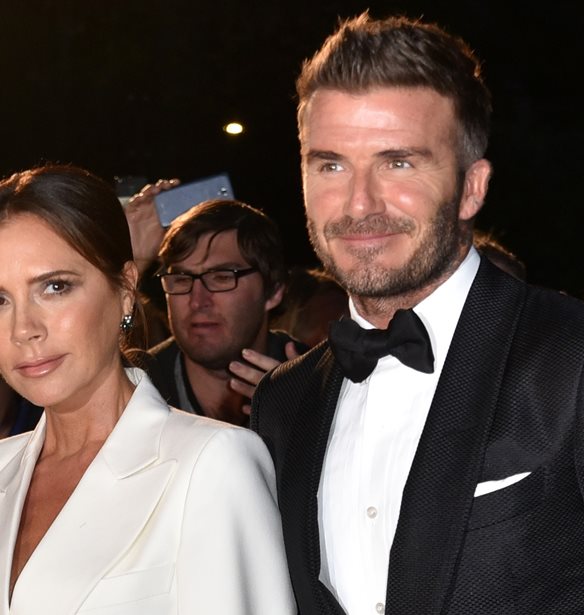 Victoria &amp; David Beckham | &#x39A;&#x3AC;&#x3BD;&#x3BF;&#x3C5;&#x3BD; &#x3B3;&#x3C5;&#x3BC;&#x3BD;&#x3B1;&#x3C3;&#x3C4;&#x3B9;&#x3BA;&#x3AE; &#x3C3;&#x3C4;&#x3BF; Instagram &#x3B1;&#x3BB;&#x3BB;&#x3AC; &#x3BA;&#x3AC;&#x3C0;&#x3BF;&#x3B9;&#x3BF;&#x3C2; &#x3BA;&#x3BF;&#x3C5;&#x3C1;&#x3AC;&#x3B6;&#x3B5;&#x3C4;&#x3B1;&#x3B9; &#x3C0;&#x3B5;&#x3C1;&#x3B9;&#x3C3;&#x3C3;&#x3CC;&#x3C4;&#x3B5;&#x3C1;&#x3BF;!