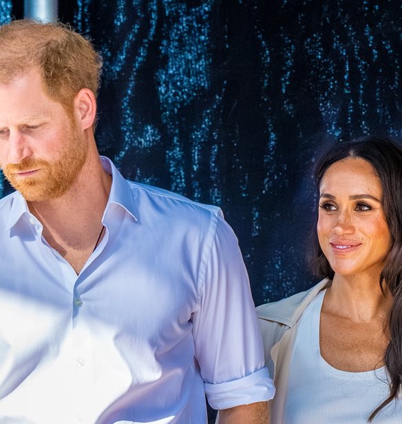 &#x3A0;&#x3C1;&#x3AF;&#x3B3;&#x3BA;&#x3B9;&#x3C0;&#x3B1;&#x3C2; Harry &#x2013; Meghan Markle | &#x3A0;&#x3B9;&#x3B1;&#x3C3;&#x3BC;&#x3AD;&#x3BD;&#x3BF;&#x3B9; &#x3C7;&#x3AD;&#x3C1;&#x3B9;-&#x3C7;&#x3AD;&#x3C1;&#x3B9; &#x3C3;&#x3B5; &#x3BD;&#x3B7;&#x3C3;&#x3AF; &#x3C4;&#x3B7;&#x3C2; &#x39A;&#x3B1;&#x3C1;&#x3B1;&#x3CA;&#x3B2;&#x3B9;&#x3BA;&#x3AE;&#x3C2; (&#x3C6;&#x3C9;&#x3C4;&#x3BF;)