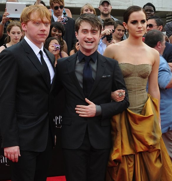 &#x39F;&#x3B9; Daniel Radcliffe, Emma Watson &#x3BA;&#x3B1;&#x3B9; Rupert Grint &#x3C3;&#x3C4;&#x3B7;&#x3BD; &#x3C0;&#x3C1;&#x3CE;&#x3C4;&#x3B7; &#x3C4;&#x3BF;&#x3C5;&#x3C2; &#x3C6;&#x3C9;&#x3C4;&#x3BF;&#x3B3;&#x3C1;&#x3B1;&#x3C6;&#x3AF;&#x3B1; &#x3B1;&#x3C0;&#x3CC; &#x3C4;&#x3BF; reunion &#x3C4;&#x3BF;&#x3C5; Harry Potter