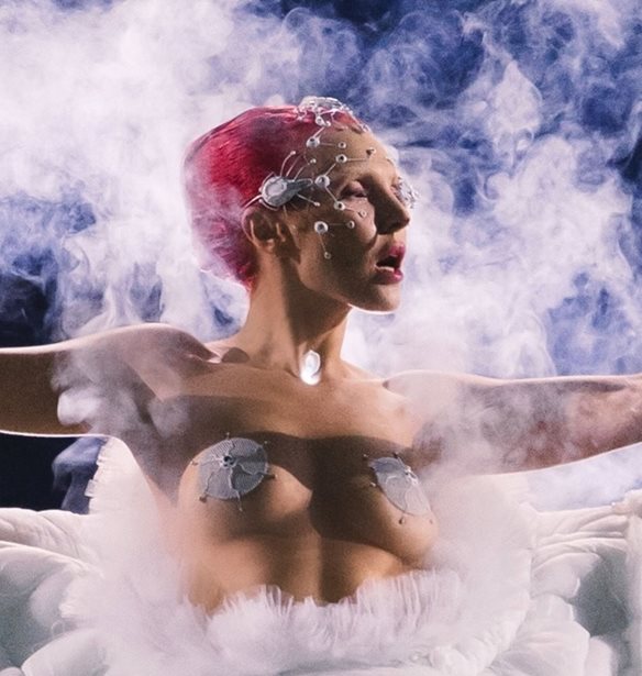 &#x3A4;&#x3AC;&#x3BC;&#x3C4;&#x3B1;: &#x3A4;&#x3BF; &#x3C6;&#x3B1;&#x3BD;&#x3C4;&#x3B1;&#x3C3;&#x3BC;&#x3B1;&#x3B3;&#x3BF;&#x3C1;&#x3B9;&#x3BA;&#x3CC; live &#x3C3;&#x3C4;&#x3BF; underground&#xA0;queer&#xA0;club&#xA0;SMUT