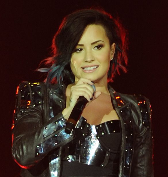 Demi Lovato | &#x391;&#x3C1;&#x3C1;&#x3B1;&#x3B2;&#x3C9;&#x3BD;&#x3B9;&#x3AC;&#x3C3;&#x3C4;&#x3B7;&#x3BA;&#x3B5; &#x3C4;&#x3BF;&#x3BD; &#x3B1;&#x3B3;&#x3B1;&#x3C0;&#x3B7;&#x3BC;&#x3AD;&#x3BD;&#x3BF; &#x3C4;&#x3B7;&#x3C2; &#x3BA;&#x3B1;&#x3B9; &#x3C4;&#x3BF; &#x3B1;&#x3BD;&#x3B1;&#x3BA;&#x3BF;&#x3AF;&#x3BD;&#x3C9;&#x3C3;&#x3B5; &#x3BC;&#x3AD;&#x3C3;&#x3C9; social media