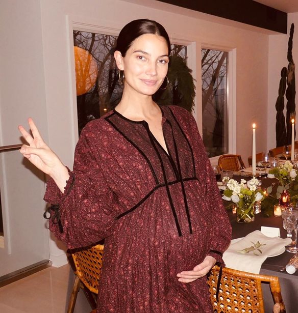 &#x397; Lily Aldridge &#x3AD;&#x3C6;&#x3B5;&#x3C1;&#x3B5; &#x3C3;&#x3C4;&#x3BF;&#x3BD; &#x3BA;&#x3CC;&#x3C3;&#x3BC;&#x3BF; &#x3C4;&#x3BF; &#x3B4;&#x3B5;&#x3CD;&#x3C4;&#x3B5;&#x3C1;&#x3CC; &#x3C4;&#x3B7;&#x3C2; &#x3C0;&#x3B1;&#x3B9;&#x3B4;&#x3AF;