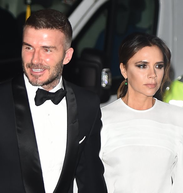 Victoria &amp; David Beckham | &#x3A4;&#x3BF; &#x3C4;&#x3B5;&#x3BB;&#x3B5;&#x3C5;&#x3C4;&#x3B1;&#x3AF;&#x3BF; &#x3C4;&#x3BF;&#x3C5;&#x3C2; &#x3C1;&#x3BF;&#x3BC;&#x3B1;&#x3BD;&#x3C4;&#x3B9;&#x3BA;&#x3CC; &#x3B4;&#x3B5;&#x3AF;&#x3C0;&#x3BD;&#x3BF; &#x3BA;&#x3CC;&#x3C3;&#x3C4;&#x3B9;&#x3C3;&#x3B5; &#x3BA;&#x3AC;&#x3C4;&#x3B9; &#x3C0;&#x3B1;&#x3C1;&#x3B1;&#x3C0;&#x3AC;&#x3BD;&#x3C9; &#x3B1;&#x3C0;&#x3CC; 2.000 &#x3B4;&#x3BF;&#x3BB;&#x3AC;&#x3C1;&#x3B9;&#x3B1;