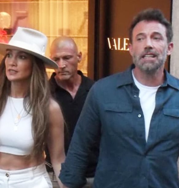 Jennifer Lopez &#x2013; Ben Affleck | &#x3A4;&#x3BF; &#x3C1;&#x3BF;&#x3BC;&#x3B1;&#x3BD;&#x3C4;&#x3B9;&#x3BA;&#x3CC; &#x3C4;&#x3B1;&#x3C4;&#x3BF;&#x3C5;&#x3AC;&#x3B6; &#x3C0;&#x3BF;&#x3C5; &#x3AD;&#x3BA;&#x3B1;&#x3BD;&#x3B1;&#x3BD; &#x3B3;&#x3B9;&#x3B1; &#x3C4;&#x3B7; &#x3B3;&#x3B9;&#x3BF;&#x3C1;&#x3C4;&#x3AE; &#x3C4;&#x3BF;&#x3C5; &#x391;&#x3B3;&#x3AF;&#x3BF;&#x3C5; &#x392;&#x3B1;&#x3BB;&#x3B5;&#x3BD;&#x3C4;&#x3AF;&#x3BD;&#x3BF;&#x3C5;
