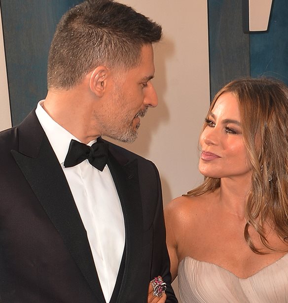 Joe Manganiello - Sofia Vergara | &#x3A0;&#x3BF;&#x3B9;&#x3BF;&#x3C2; &#x3BA;&#x3B1;&#x3C4;&#x3AD;&#x3B8;&#x3B5;&#x3C3;&#x3B5; &#x3C0;&#x3C1;&#x3CE;&#x3C4;&#x3BF;&#x3C2; &#x3B1;&#x3AF;&#x3C4;&#x3B7;&#x3C3;&#x3B7; &#x3B4;&#x3B9;&#x3B1;&#x3B6;&#x3C5;&#x3B3;&#x3AF;&#x3BF;&#x3C5;