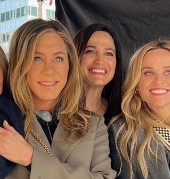 Jennifer Aniston | &#x39F;&#x3B9; &#x3C6;&#x3C9;&#x3C4;&#x3BF;&#x3B3;&#x3C1;&#x3B1;&#x3C6;&#x3AF;&#x3B5;&#x3C2; &#x3C4;&#x3B7;&#x3C2; &#x3B1;&#x3C0;&#x3CC; &#x3C4;&#x3B1; &#x3B3;&#x3C5;&#x3C1;&#x3AF;&#x3C3;&#x3BC;&#x3B1;&#x3C4;&#x3B1; &#x3C4;&#x3B7;&#x3C2; &#x3C4;&#x3C1;&#x3AF;&#x3C4;&#x3B7;&#x3C2; &#x3C3;&#x3B5;&#x3B6;&#x3CC;&#x3BD; &#x3C4;&#x3BF;&#x3C5; &quot;The Morning Show&quot;