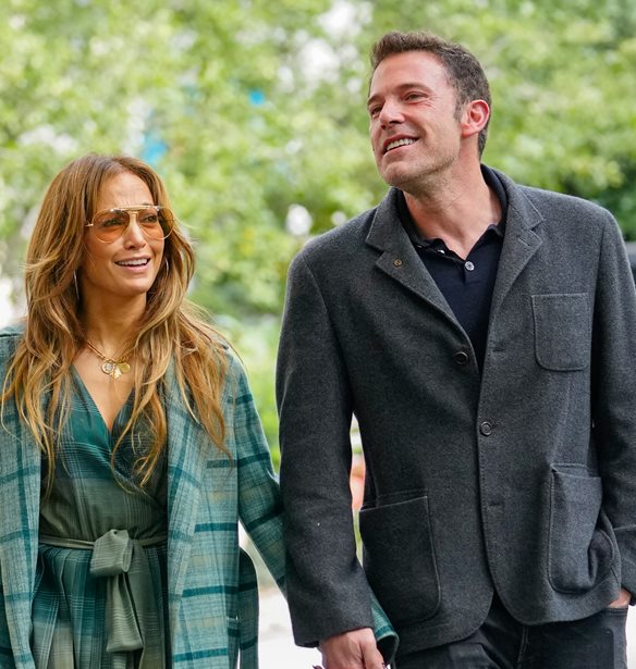 Jennifer Lopez - Ben Affleck | &#x3A4;&#x3B1; &#x3C3;&#x3C7;&#x3AD;&#x3B4;&#x3B9;&#x3B1; &#x3B3;&#x3B9;&#x3B1; &#x3C4;&#x3BF;&#x3BD; &#x3B3;&#x3AC;&#x3BC;&#x3BF; &#x3C4;&#x3BF;&#x3C5;&#x3C2; &#x3BA;&#x3B1;&#x3B9; &#x3B7; &#x3B1;&#x3C0;&#x3BF;&#x3C6;&#x3AC;&#x3C3;&#x3B7; &#x3BD;&#x3B1; &#x3BA;&#x3B1;&#x3BB;&#x3AD;&#x3C3;&#x3BF;&#x3C5;&#x3BD; &#x3C4;&#x3B7;&#x3BD; Jennifer Garner