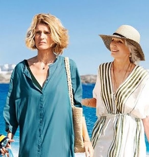 &quot;&#x39F;&#x3B9; &#x39A;&#x3C5;&#x3BA;&#x3BB;&#x3AC;&#x3B4;&#x3B5;&#x3C2;&quot; | H &#x3BD;&#x3AD;&#x3B1; &#x3C4;&#x3B1;&#x3B9;&#x3BD;&#x3AF;&#x3B1; &#x3C4;&#x3B7;&#x3C2; Olivia Cote &#x3BA;&#x3B1;&#x3B9; &#x3C4;&#x3B7;&#x3C2; Kristin Scott Thomas &#x3B3;&#x3C5;&#x3C1;&#x3AF;&#x3C3;&#x3C4;&#x3B7;&#x3BA;&#x3B5; &#x3C3;&#x3C4;&#x3B7;&#x3BD; &#x395;&#x3BB;&#x3BB;&#x3AC;&#x3B4;&#x3B1;