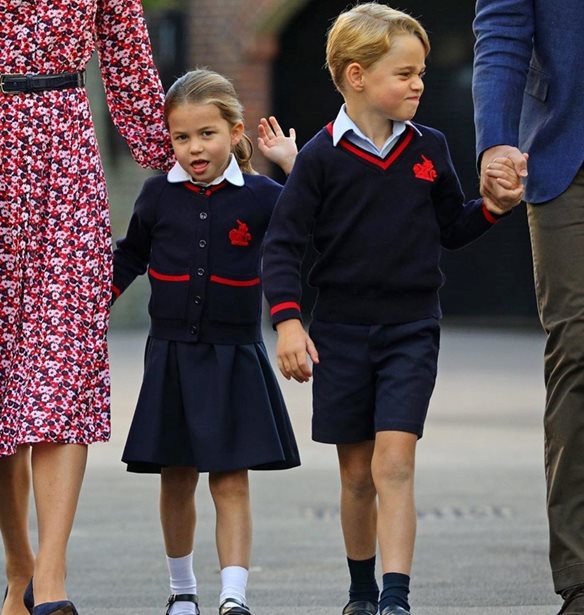 Kate Middleton: &#x393;&#x3B9;&#x3B1;&#x3C4;&#x3AF; &#x3C6;&#x3C9;&#x3C4;&#x3BF;&#x3B3;&#x3C1;&#x3B1;&#x3C6;&#x3AF;&#x3B6;&#x3B5;&#x3B9; &#x3B7; &#x3AF;&#x3B4;&#x3B9;&#x3B1; &#x3C4;&#x3B1; &#x3B2;&#x3B1;&#x3C3;&#x3B9;&#x3BB;&#x3B9;&#x3BA;&#x3AC; &#x3C0;&#x3BF;&#x3C1;&#x3C4;&#x3C1;&#x3B1;&#x3AF;&#x3C4;&#x3B1; &#x3C4;&#x3C9;&#x3BD; &#x3C0;&#x3B1;&#x3B9;&#x3B4;&#x3B9;&#x3CE;&#x3BD; &#x3C4;&#x3B7;&#x3C2;;