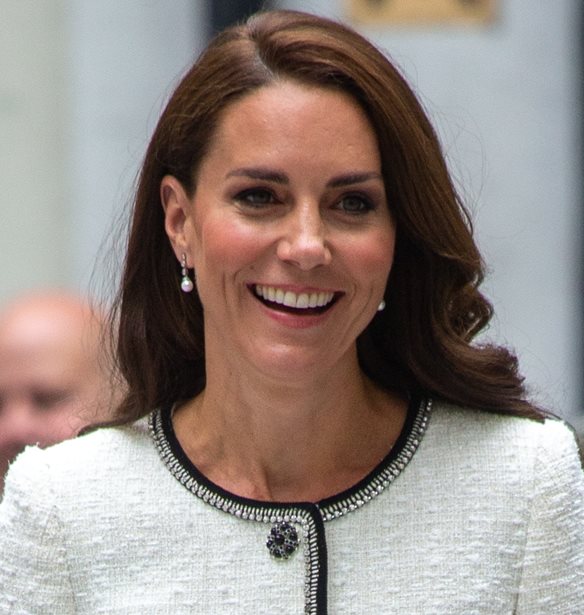Kate Middleton | &#x3A4;&#x3BF; &#x3C8;&#x3B5;&#x3C5;&#x3B4;&#x3CE;&#x3BD;&#x3C5;&#x3BC;&#x3BF; &#x3C0;&#x3BF;&#x3C5; &#x3C7;&#x3C1;&#x3B7;&#x3C3;&#x3B9;&#x3BC;&#x3BF;&#x3C0;&#x3BF;&#x3B9;&#x3B5;&#x3AF; &#x3CC;&#x3C4;&#x3B1;&#x3BD; &#x3BA;&#x3AC;&#x3BD;&#x3B5;&#x3B9; &#x3C4;&#x3B1; &#x3C8;&#x3CE;&#x3BD;&#x3B9;&#x3B1; &#x3C4;&#x3B7;&#x3C2;