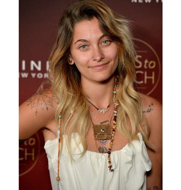 Paris Jackson: &#x39C;&#x3B5; &#x3B1;&#x3C1;&#x3C7;&#x3B1;&#x3B9;&#x3BF;&#x3B5;&#x3BB;&#x3BB;&#x3B7;&#x3BD;&#x3B9;&#x3BA;&#x3CC; look &#x3BA;&#x3B1;&#x3B9; &#x3C7;&#x3C9;&#x3C1;&#x3AF;&#x3C2; &#x3AF;&#x3C7;&#x3BD;&#x3BF;&#x3C2; &#x3BC;&#x3B1;&#x3BA;&#x3B9;&#x3B3;&#x3B9;&#x3AC;&#x3B6;!