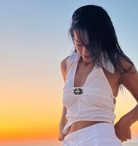 H Dua Lipa &#x3B5;&#x3AF;&#x3BD;&#x3B1;&#x3B9; &quot;&#x3C0;&#x3C1;&#x3C9;&#x3C4;&#x3B1;&#x3B8;&#x3BB;&#x3AE;&#x3C4;&#x3C1;&#x3B9;&#x3B1; &#x3C3;&#x3C4;&#x3BF; &#x3C4;&#x3AC;&#x3B2;&#x3BB;&#x3B9;&quot;