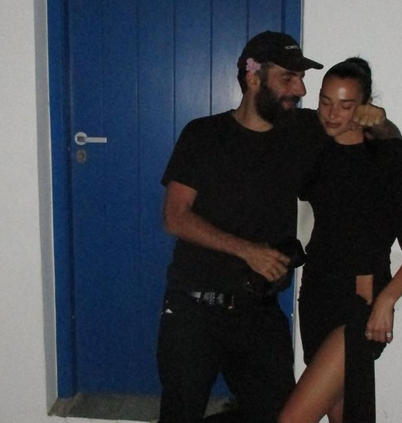 Dua Lipa | 10 &#x3C6;&#x3C9;&#x3C4;&#x3BF;&#x3B3;&#x3C1;&#x3B1;&#x3C6;&#x3AF;&#x3B5;&#x3C2; &#x3B1;&#x3C0;&#x3CC; &#x3C4;&#x3B9;&#x3C2; &#x3B4;&#x3B9;&#x3B1;&#x3BA;&#x3BF;&#x3C0;&#x3AD;&#x3C2; &#x3C4;&#x3B7;&#x3C2; &#x3BC;&#x3B5; &#x3C4;&#x3BF;&#x3BD; Romain Gavras &#x3C3;&#x3C4;&#x3B7; &#x3A3;&#x3AF;&#x3C6;&#x3BD;&#x3BF;