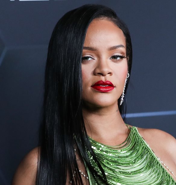 H Rihanna &#x3B1;&#x3BD;&#x3B1;&#x3BA;&#x3B7;&#x3C1;&#x3CD;&#x3C7;&#x3B8;&#x3B7;&#x3BA;&#x3B5; &#x3B7; &#x3BD;&#x3B5;&#x3CC;&#x3C4;&#x3B5;&#x3C1;&#x3B7; &#x3B1;&#x3C5;&#x3C4;&#x3BF;&#x3B4;&#x3B7;&#x3BC;&#x3B9;&#x3BF;&#x3CD;&#x3C1;&#x3B3;&#x3B7;&#x3C4;&#x3B7; &#x3B4;&#x3B9;&#x3C3;&#x3B5;&#x3BA;&#x3B1;&#x3C4;&#x3BF;&#x3BC;&#x3BC;&#x3C5;&#x3C1;&#x3B9;&#x3BF;&#x3CD;&#x3C7;&#x3BF;&#x3C2;, &#x3C3;&#x3CD;&#x3BC;&#x3C6;&#x3C9;&#x3BD;&#x3B1; &#x3BC;&#x3B5; &#x3C4;&#x3BF; Forbes