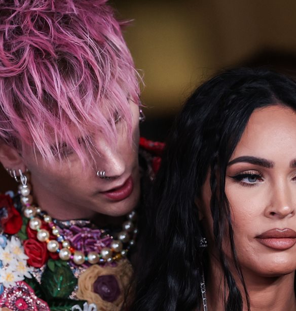 Megan Fox &#x3BA;&#x3B1;&#x3B9; Machine Gun Kelly | &#x393;&#x3B9;&#x3B1;&#x3C4;&#x3AF; &#x3AE;&#x3C0;&#x3B9;&#x3B1;&#x3BD; &#x3BF; &#x3AD;&#x3BD;&#x3B1;&#x3C2; &#x3C4;&#x3BF; &#x3B1;&#x3AF;&#x3BC;&#x3B1; &#x3C4;&#x3BF;&#x3C5; &#x3AC;&#x3BB;&#x3BB;&#x3BF;&#x3C5;