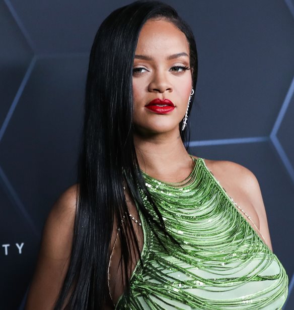 Rihanna | &#x395;&#x3BD;&#x3B8;&#x3BF;&#x3C5;&#x3C3;&#x3B9;&#x3B1;&#x3C3;&#x3BC;&#x3AD;&#x3BD;&#x3B7; &#x3BC;&#x3B5; &#x3C4;&#x3BF;&#x3BD; &#x3B3;&#x3B9;&#x3BF; &#x3C4;&#x3B7;&#x3C2; &#x2013; &#x39F;&#x3B9; &#x3C0;&#x3C1;&#x3CE;&#x3C4;&#x3B5;&#x3C2; &#x3B5;&#x3B2;&#x3B4;&#x3BF;&#x3BC;&#x3AC;&#x3B4;&#x3B5;&#x3C2; &#x3C3;&#x3C4;&#x3BF; &#x3C3;&#x3C0;&#x3AF;&#x3C4;&#x3B9; &#x3BC;&#x3B5;&#x3C4;&#x3AC; &#x3C4;&#x3B7; &#x3B3;&#x3AD;&#x3BD;&#x3BD;&#x3B1;
