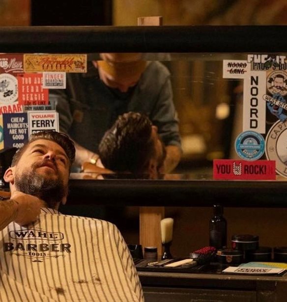 &#x3A4;&#x3B1; &#x39C;&#x3BF;&#x3C5;&#x3C3;&#x3B5;&#x3AF;&#x3B1; &#x3C4;&#x3B7;&#x3C2; &#x39F;&#x3BB;&#x3BB;&#x3B1;&#x3BD;&#x3B4;&#x3AF;&#x3B1;&#x3C2; &#x3BC;&#x3B5;&#x3C4;&#x3B1;&#x3C4;&#x3C1;&#x3AC;&#x3C0;&#x3B7;&#x3BA;&#x3B1;&#x3BD; &#x3C3;&#x3B5; &#x3BA;&#x3BF;&#x3BC;&#x3BC;&#x3C9;&#x3C4;&#x3AE;&#x3C1;&#x3B9;&#x3B1; &#x3BA;&#x3B1;&#x3B9; &#x3B3;&#x3C5;&#x3BC;&#x3BD;&#x3B1;&#x3C3;&#x3C4;&#x3AE;&#x3C1;&#x3B9;&#x3B1;